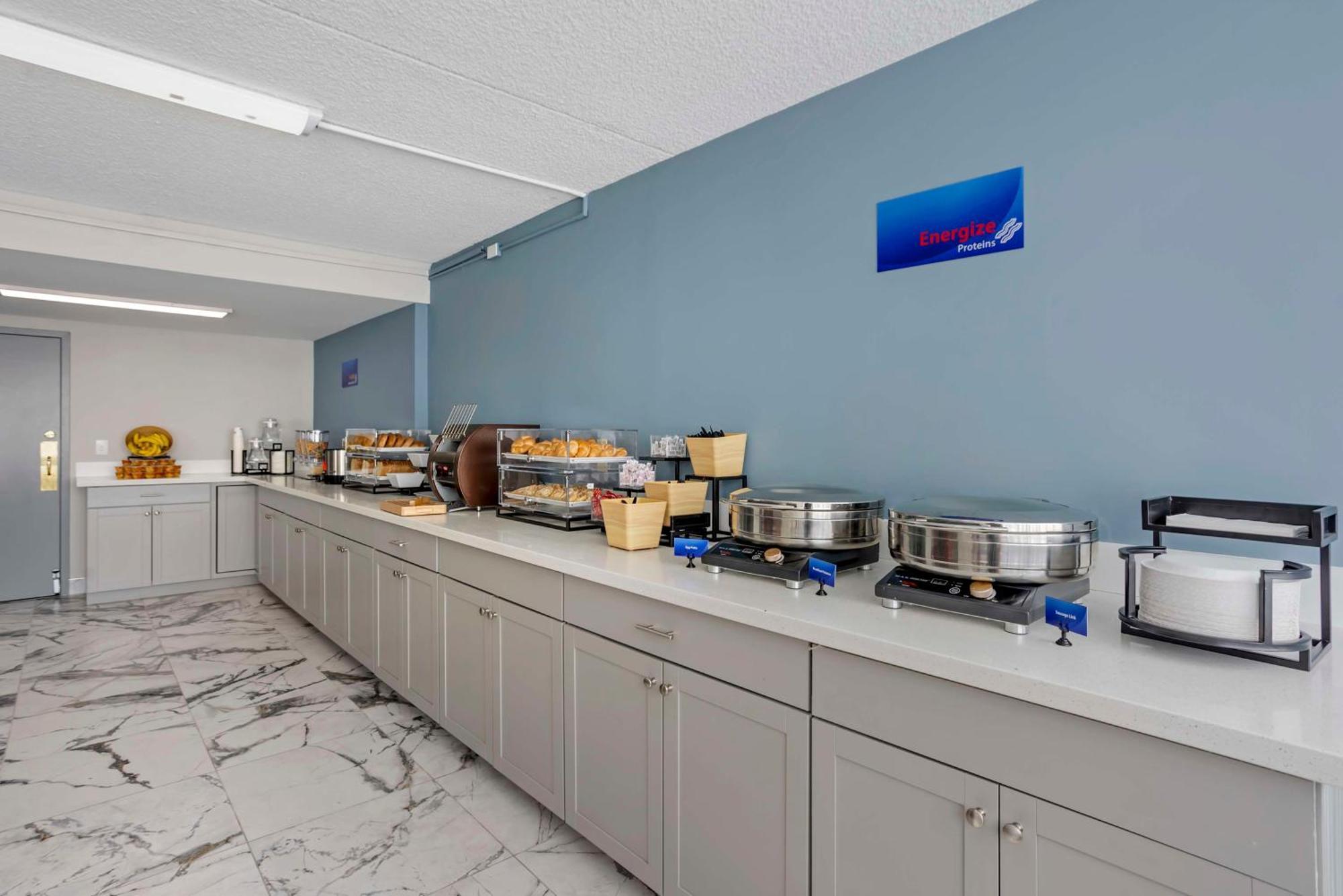 Best Western Rutgers University Hotel East Brunswick Εξωτερικό φωτογραφία