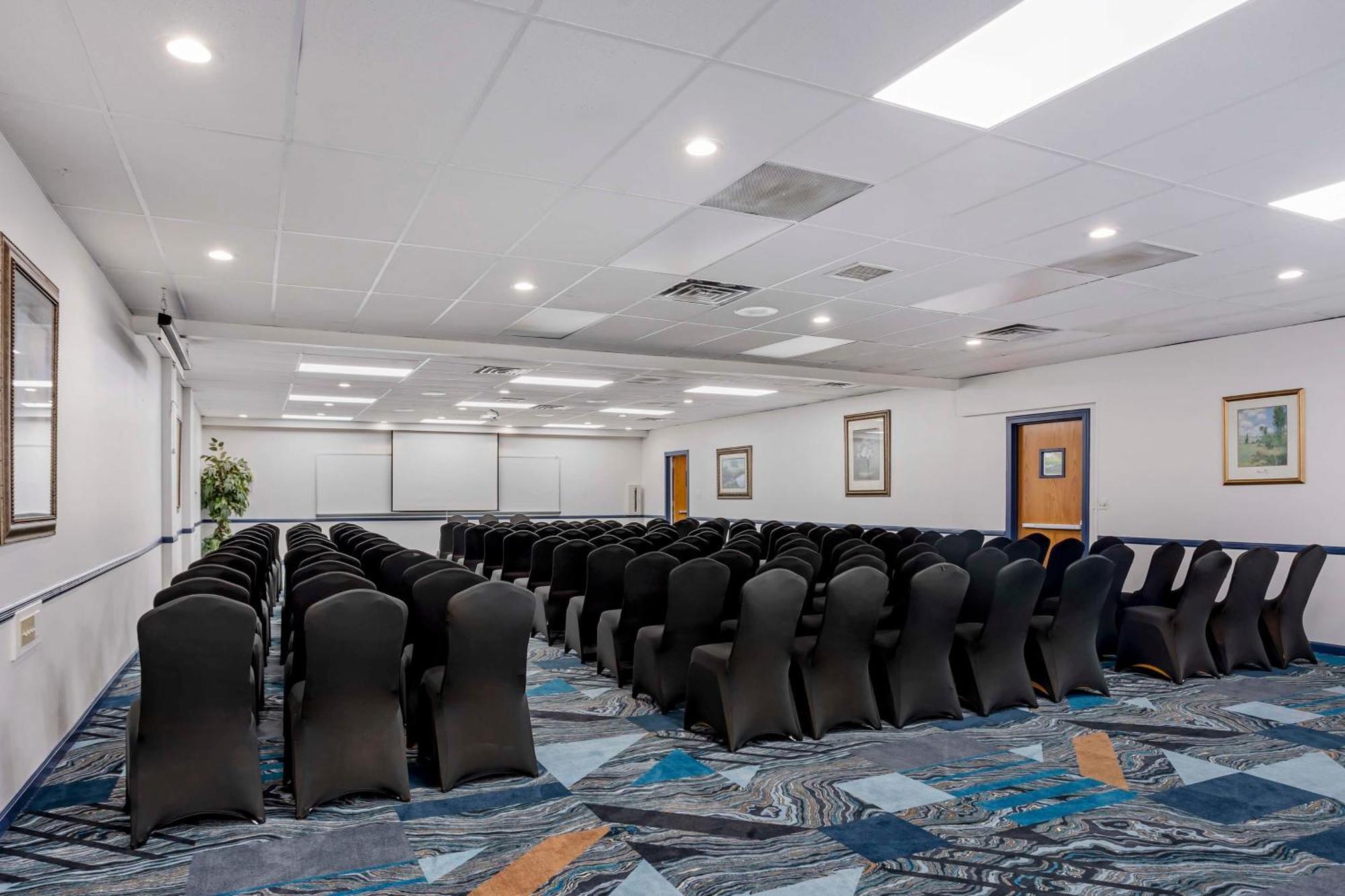 Best Western Rutgers University Hotel East Brunswick Εξωτερικό φωτογραφία