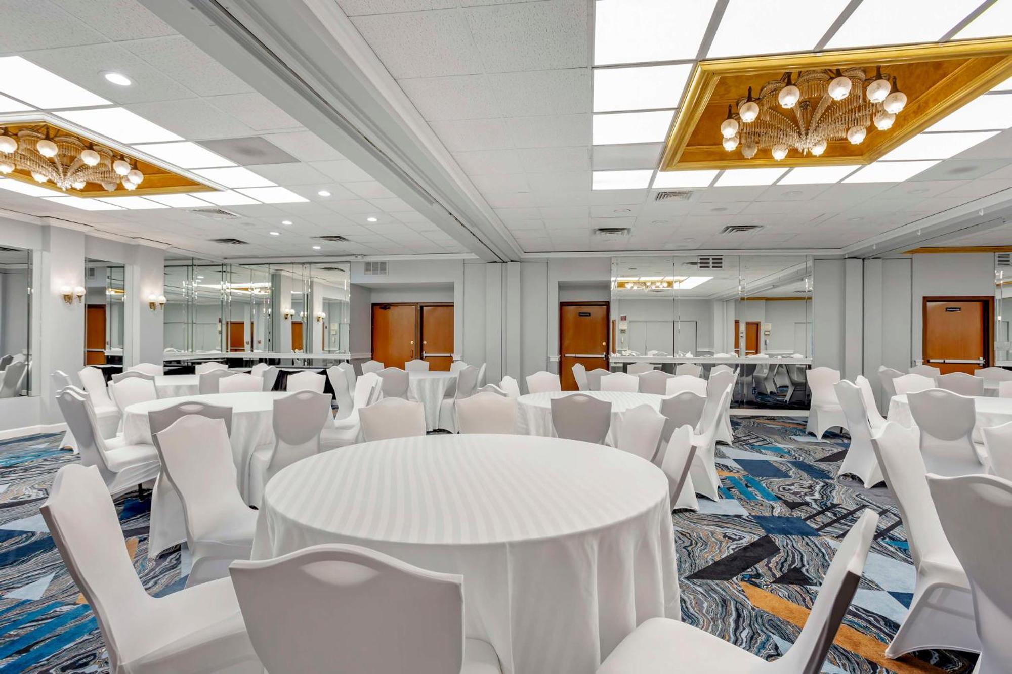 Best Western Rutgers University Hotel East Brunswick Εξωτερικό φωτογραφία