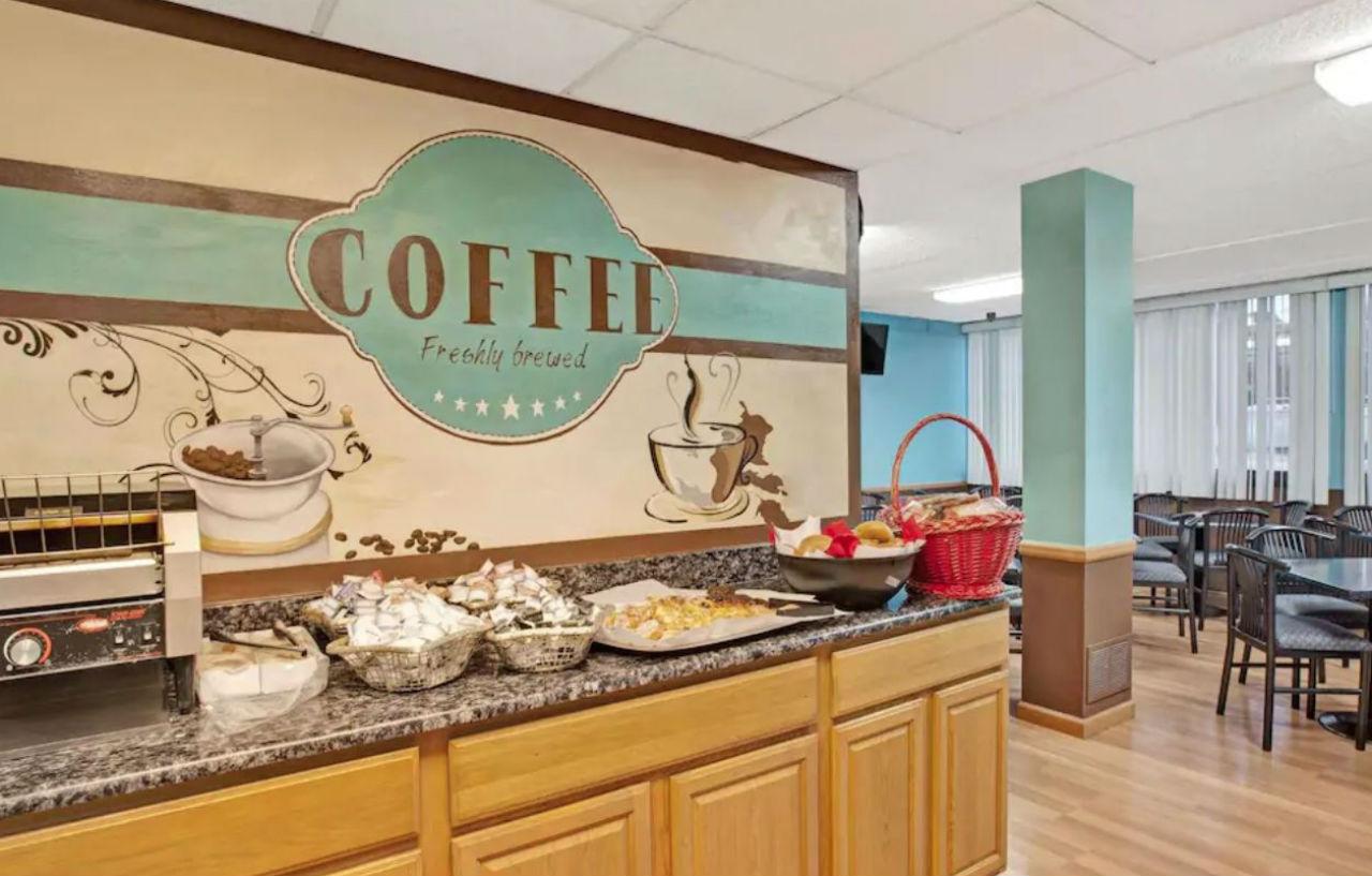 Best Western Rutgers University Hotel East Brunswick Εξωτερικό φωτογραφία